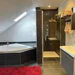 Apartament Naturnah Mit Pool Und Sauna By Interhome