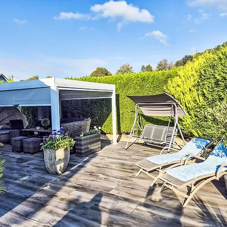 Naturnah Mit Pool Und Sauna By Interhome